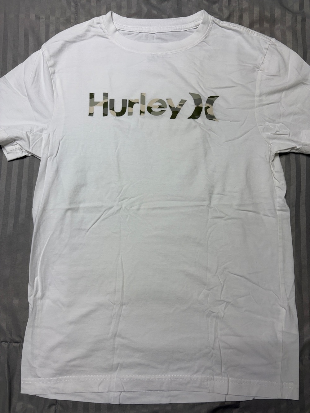 Hurley White Short-Sleeve Tee with Camo Logo